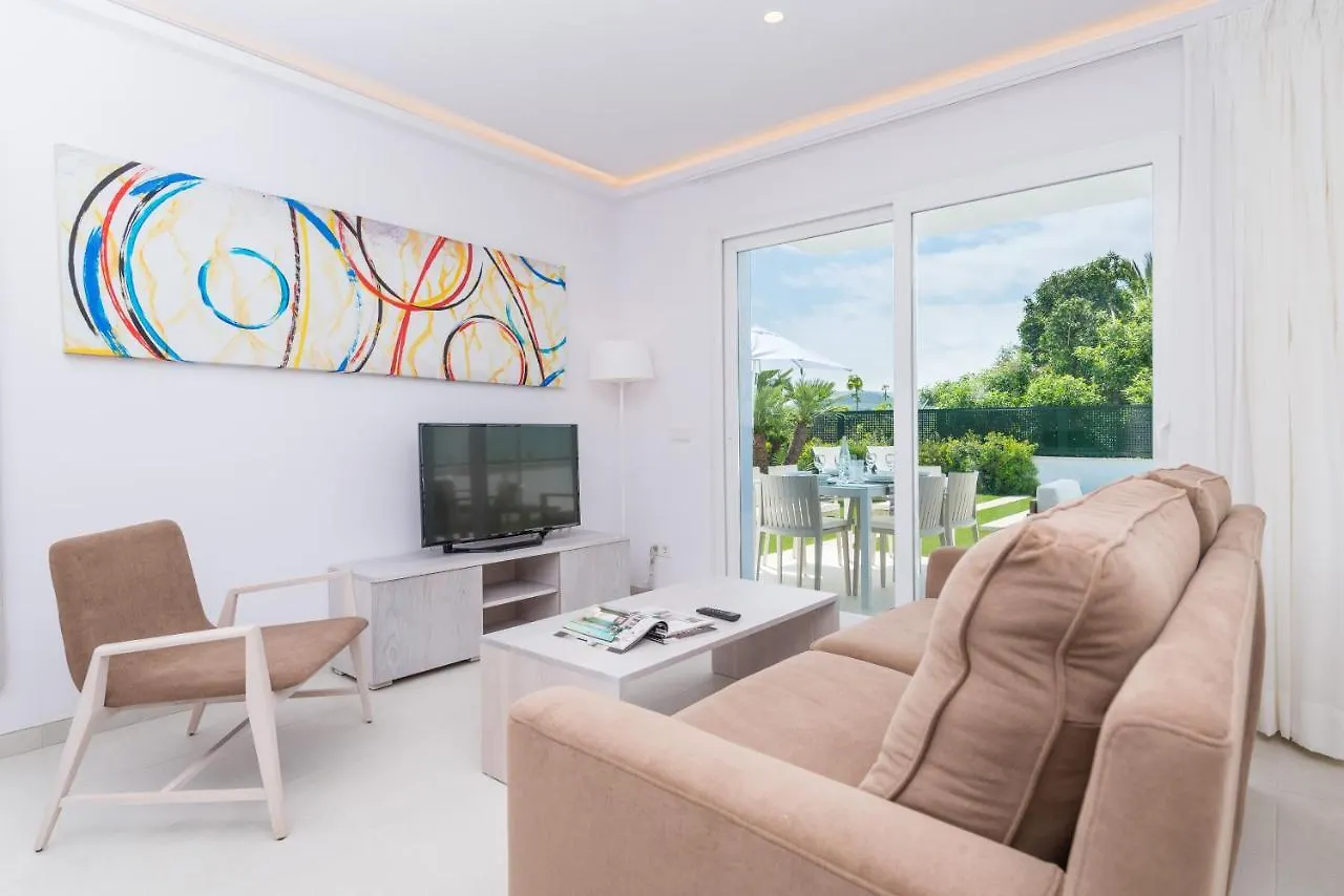 Villa Del Lago Atzavara アルクディア